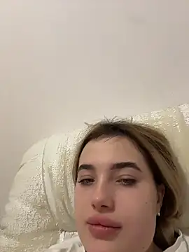 TiffanyCouture online show from March 8, 9:08 pm