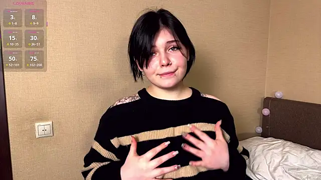 MidnightSophia online show from March 1, 10:20 pm