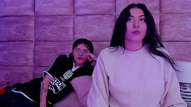 CaliferAndAurora online show from April 21, 3:46 am