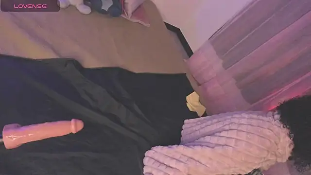 V-nus online show from April 6, 4:46 am