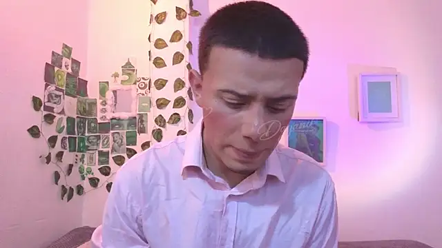 DayandDesire online show from April 11, 2:39 am