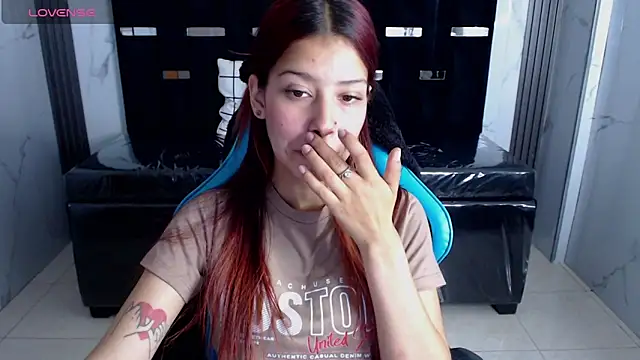 Sophirose a online show from March 4, 12:23 pm