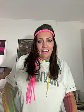 hollyharmd online show from March 28, 8:03 am