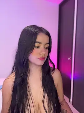 Sophia Wy online show from March 23, 2:18 am