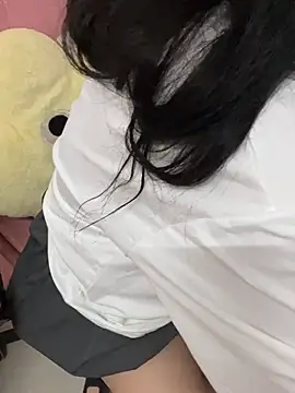 Yuki Sanx online show from March 4, 6:20 am