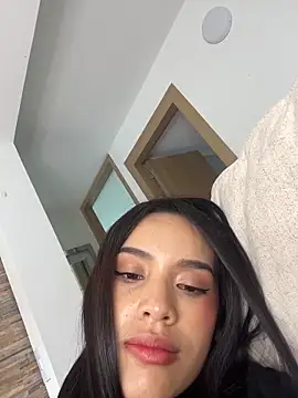 Mia-villalobos online show from March 24, 2:11 pm