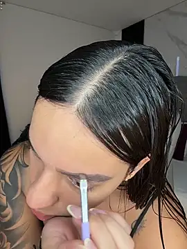 Lisabrown 23 online show from April 7, 10:56 pm