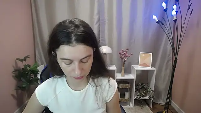 MistyBree online show from July 13, 8:04 am