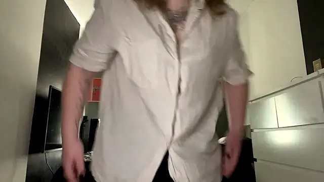 YoungAlina online show from April 18, 10:40 am