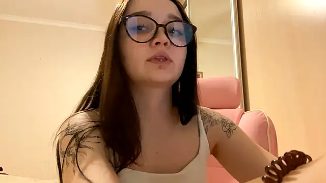 TrulaPhay online show from March 3, 3:29 pm