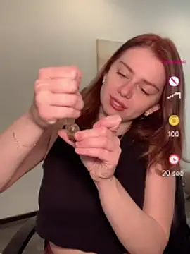 VelvetChloe online show from April 24, 1:03 pm