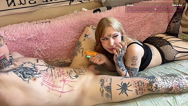 sweettats online show from April 7, 1:24 pm