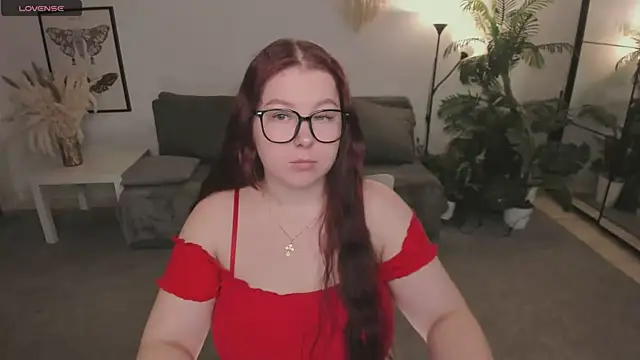 effyrain online show from April 15, 3:45 pm