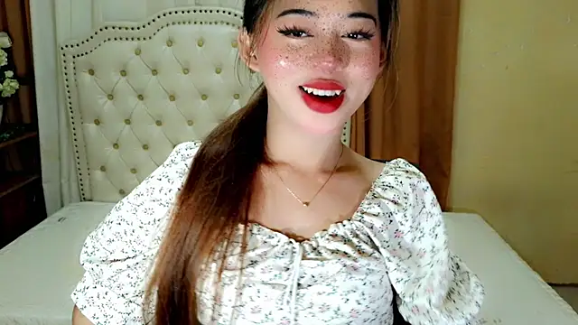 Seductive sophie online show from August 2, 2:36 am