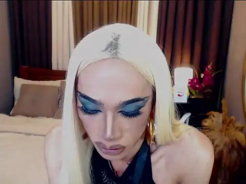 KieraLee online show from March 5, 8:37 pm