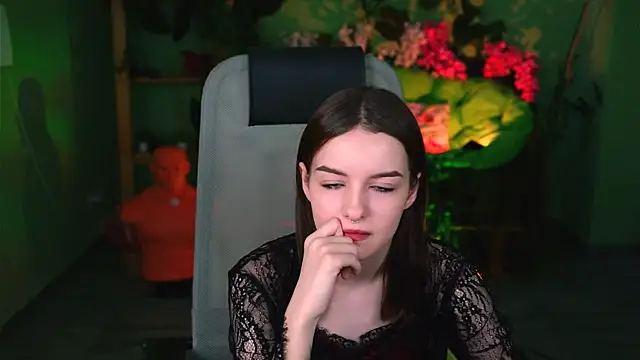 KellieBanshe online show from April 5, 4:44 am