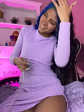 Franchezcaa  online show from March 24, 1:05 pm