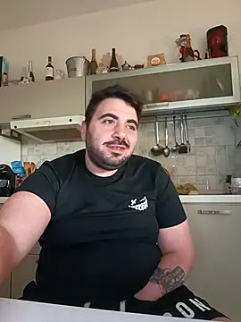 bear skinny online show from March 25, 5:05 pm