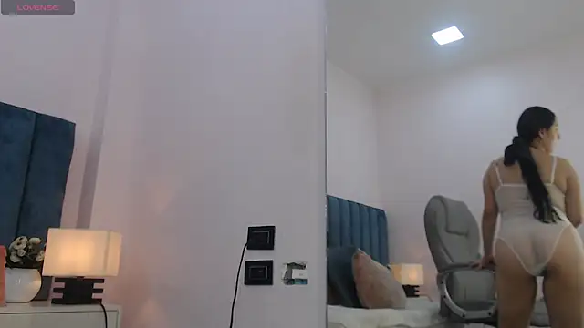 taylor kelsiee online show from April 14, 12:49 pm