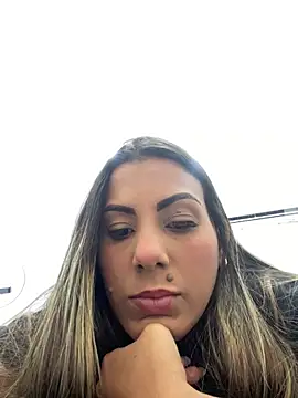 kifanyy online show from April 24, 6:33 pm