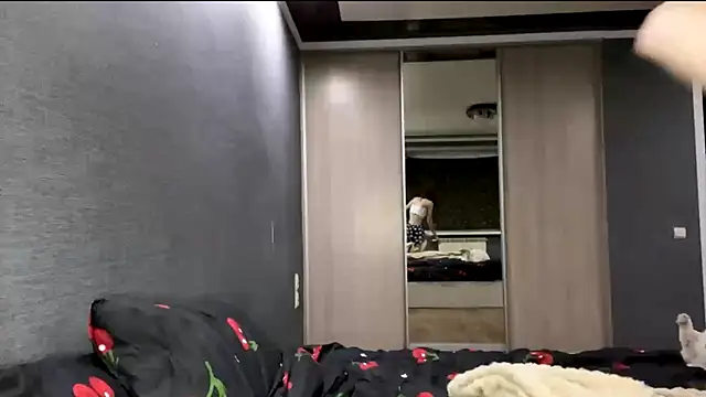 HousedMud online show from April 9, 8:03 pm