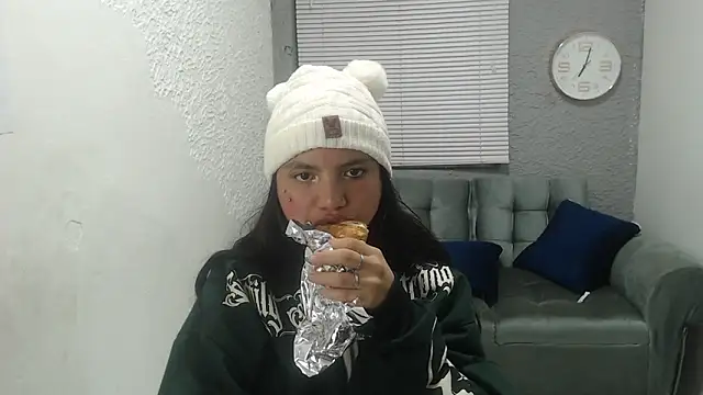 kimmyfuckass online show from April 20, 12:19 pm