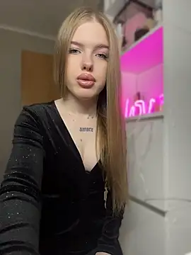 KayShaw online show from April 17, 6:04 am