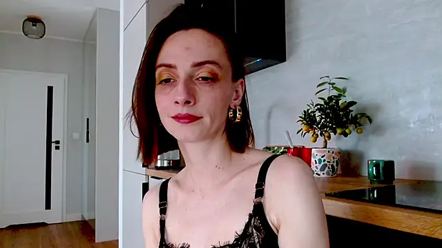 misssweet online show from June 16, 2:29 pm