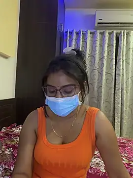 nikki catz online show from March 3, 2:12 pm