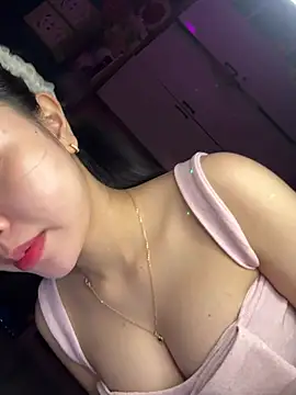 hot-cumplay online show from March 26, 5:20 am