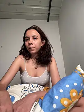 Nicole Cute04 online show from June 4, 5:01 am