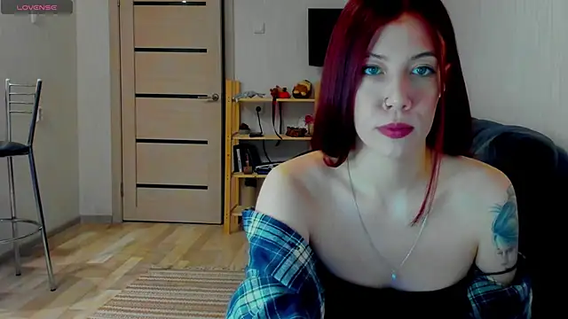 ooopsybritney online show from March 14, 6:09 pm