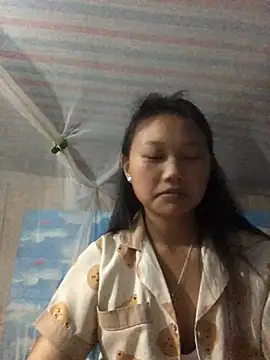 TieuVy99 online show from March 16, 2:10 pm