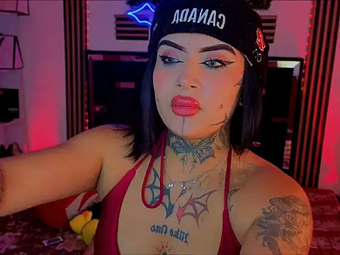 LauriInk1 online show from May 7, 3:22 am