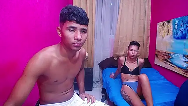 hotsex couple online show from March 28, 9:35 pm