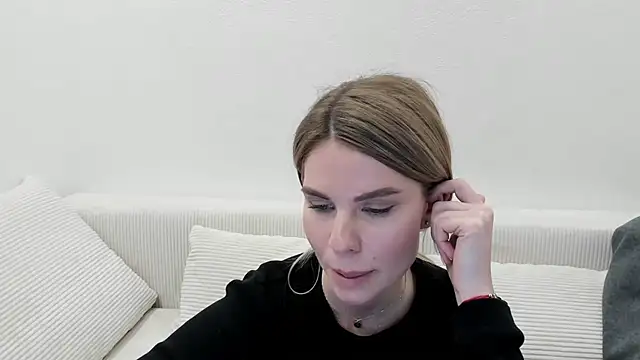 MollyCem online show from March 10, 3:27 pm