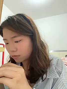 Smallwood 29 online show from March 31, 1:55 pm