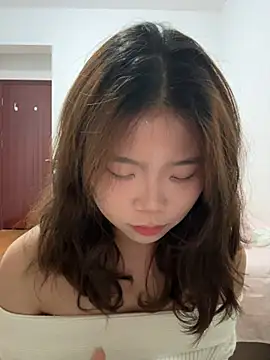 Smallwood 29 online show from March 22, 2:56 pm