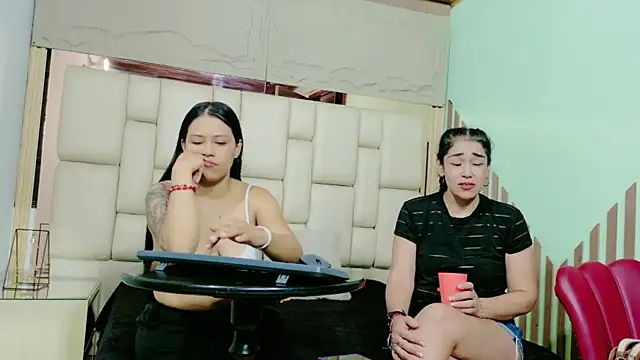 VikyANDfer online show from March 22, 1:39 pm