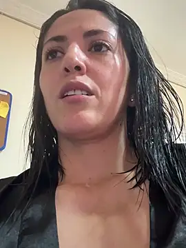 SamanthaWalker  online show from April 2, 2:14 pm