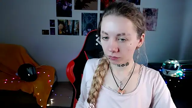 Nica Kawaii online show from April 5, 7:51 am