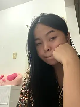 Dancinginfirelight online show from March 5, 9:49 am