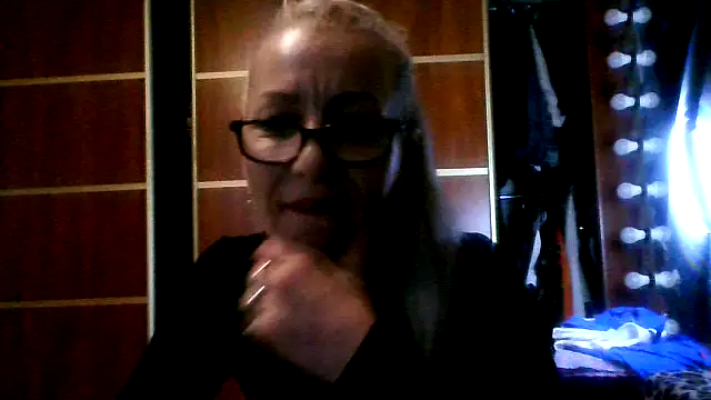 AlisaAngell online show from April 4, 4:28 pm