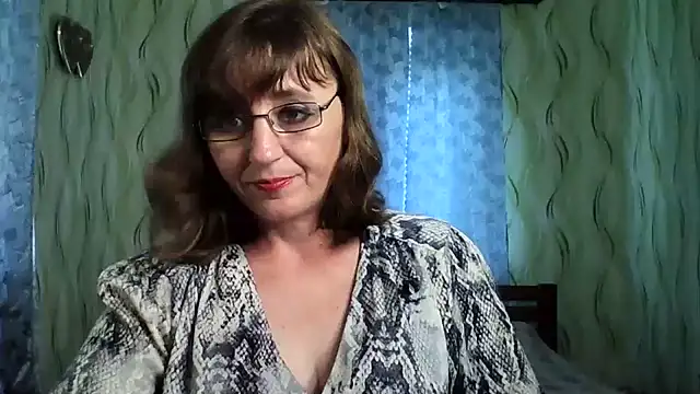 Alisaprice077 online show from July 4, 10:11 am