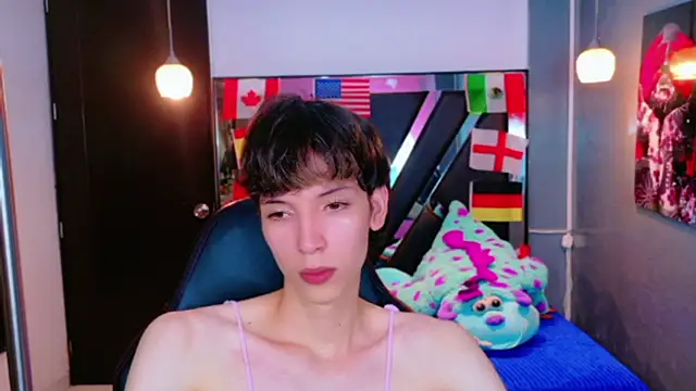 Stefany PiInk online show from June 21, 3:27 pm