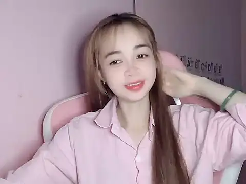 Odile068 online show from April 3, 4:49 pm