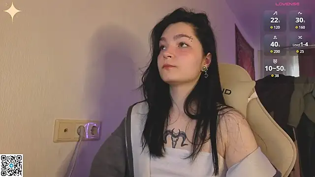 Luna Moon13 online show from April 15, 12:55 am