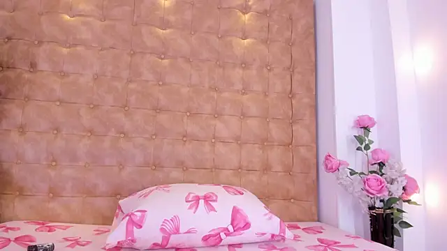 ariana morelly online show from July 30, 1:01 pm