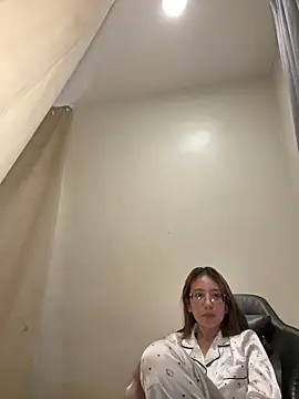 parker pixie online show from April 30, 4:12 pm
