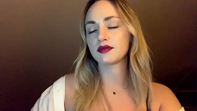 ScarlettSensitive online show from March 26, 9:49 pm